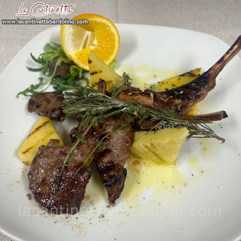Costolette d’Agnello Scottadito alla Griglia
